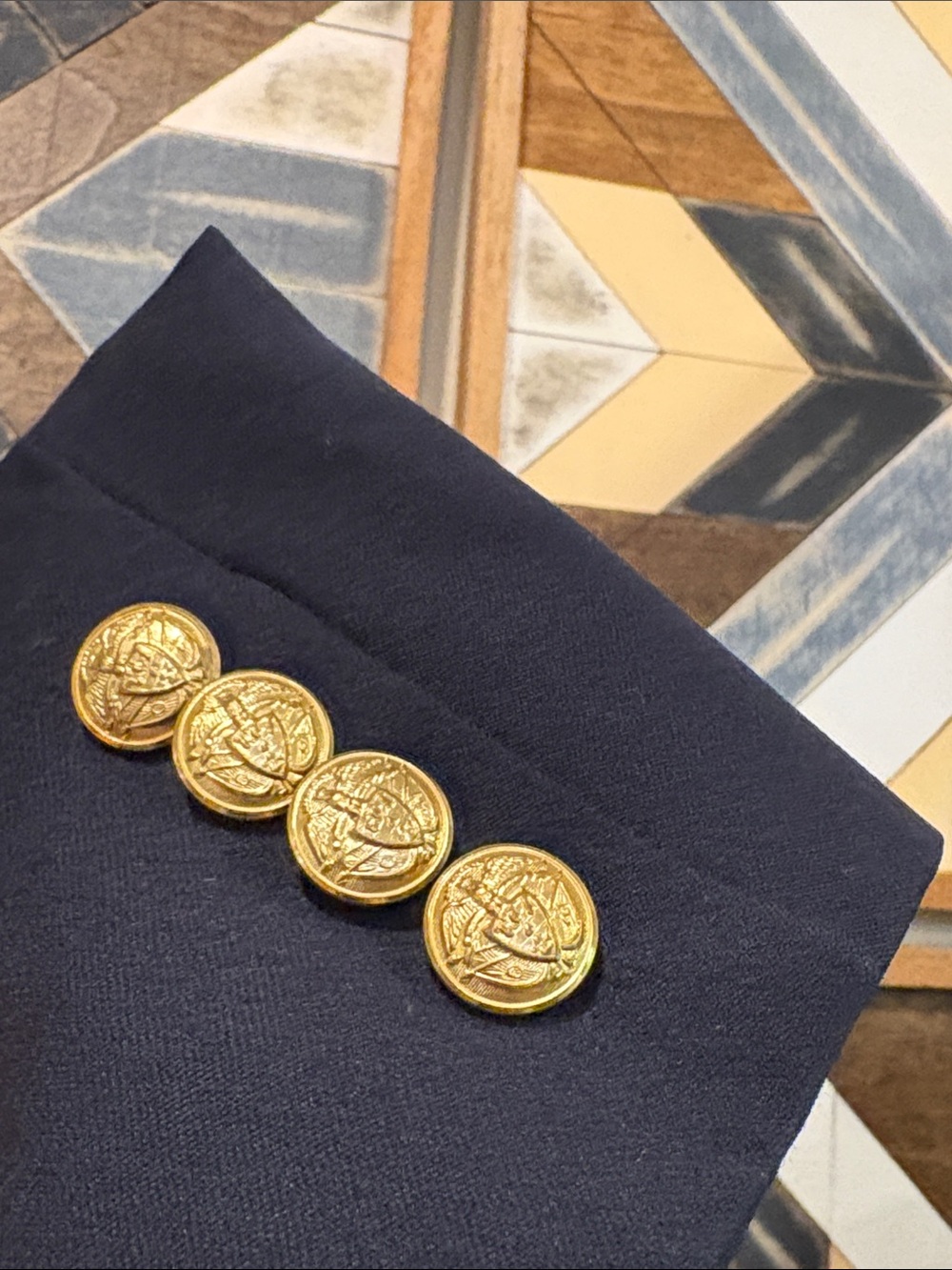 Vintage RALPH Ralph Lauren Navy Double-Breasted Blazer with Gold Buttons size 6 - Picture 4 of 15